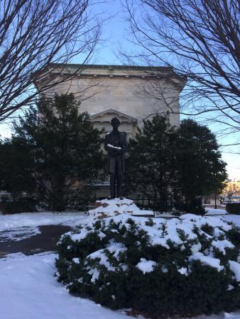 Louisville Free Public Library